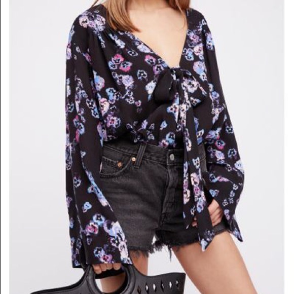 Intimately Free People Forties Feel Fluted Sleeve Top - Picture 1 of 4